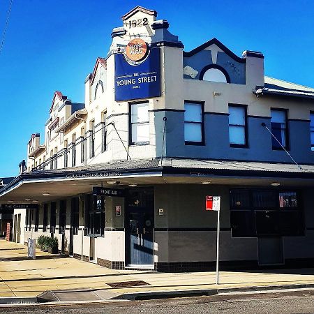 The Young Street Hotel Carrington Luaran gambar