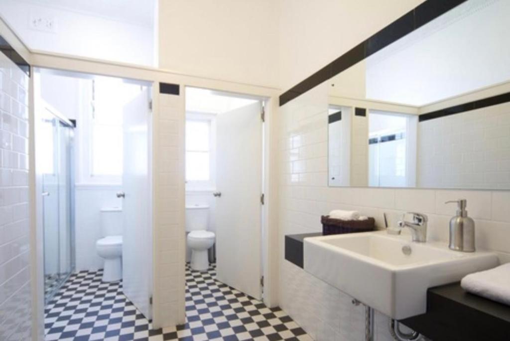 The Young Street Hotel Carrington Luaran gambar